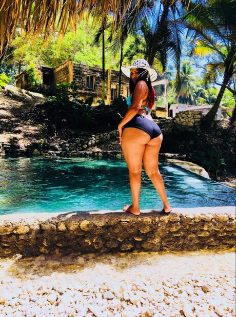 Edili Batista 美しいポルノスター 写真