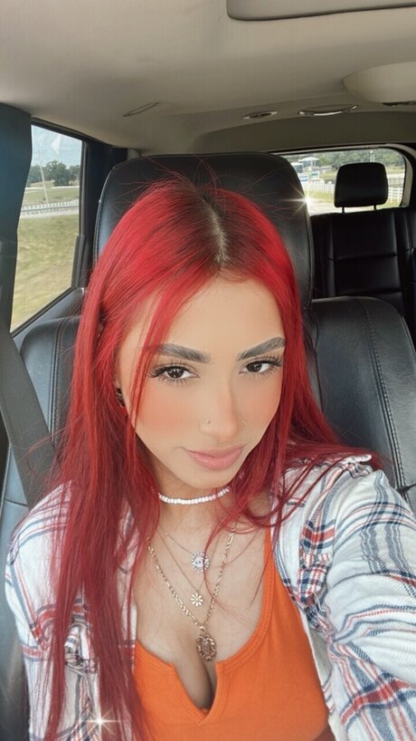 Ivettee ポルノモデル 画像