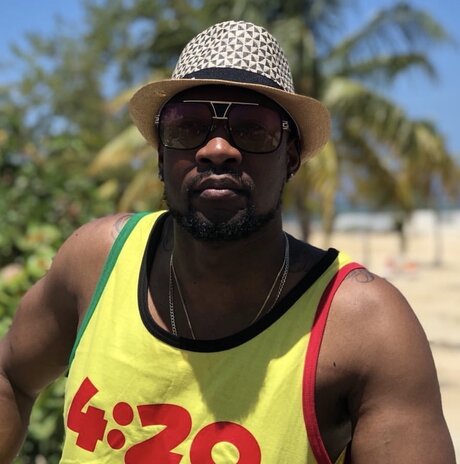 Mr MeToo スター 裸 写真