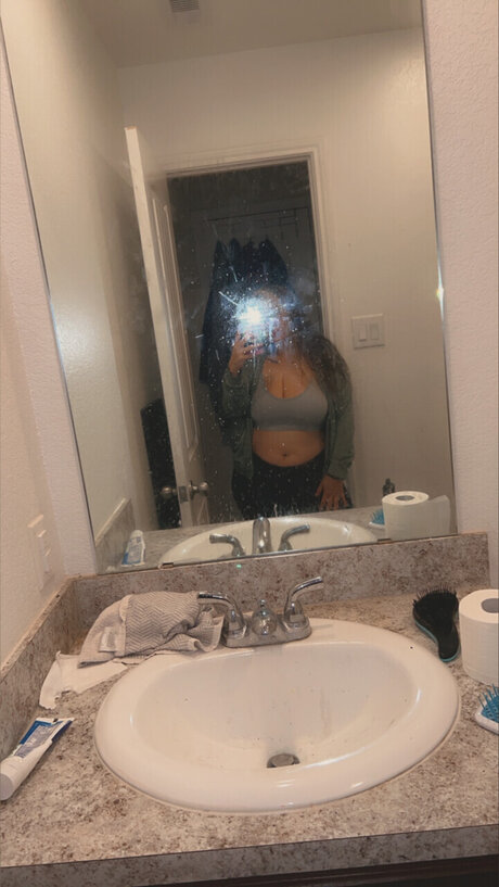 Tae Nichole アートスター 画像