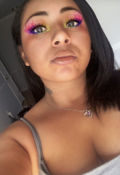 Lavishdivan 裸モデル ギャラリー