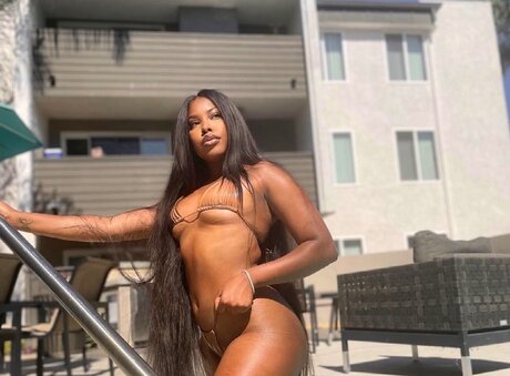 Serenity James ポルノ女優 ギャラリー