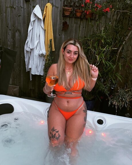 Hannah Screen ポルノモデル 写真