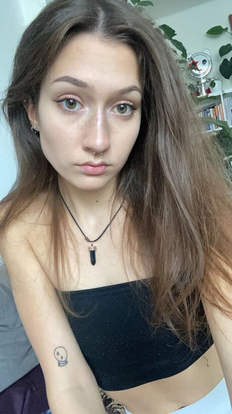 フランスのアナルOnlyFans 可愛い 写真