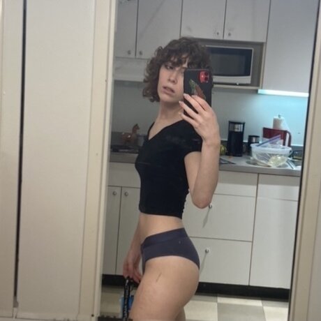 小さいチンポOnlyFans 限定 画像