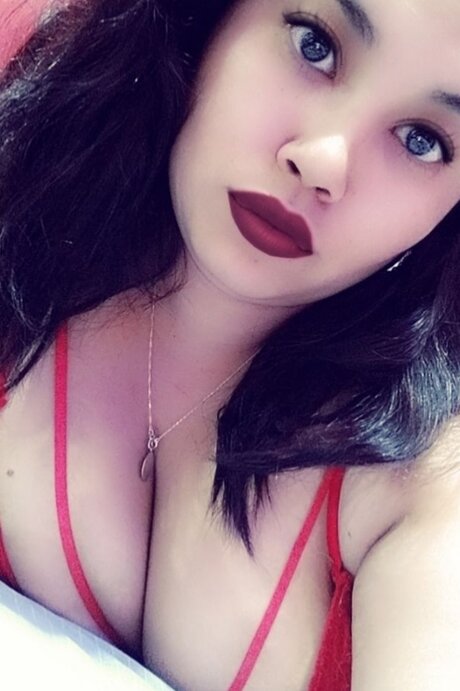 Cata Bustamante 無料女優 画像