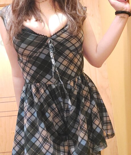 Ophidia ポルノモデル 写真