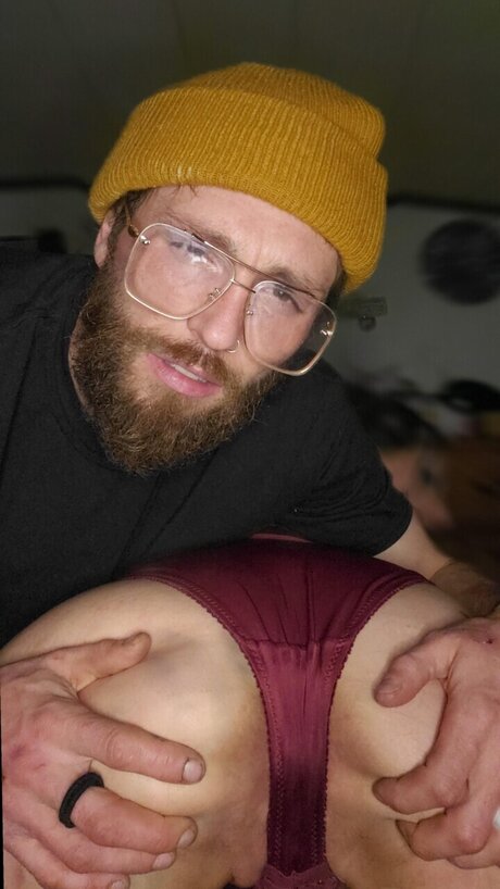 assmodeous HDポルノスター 写真