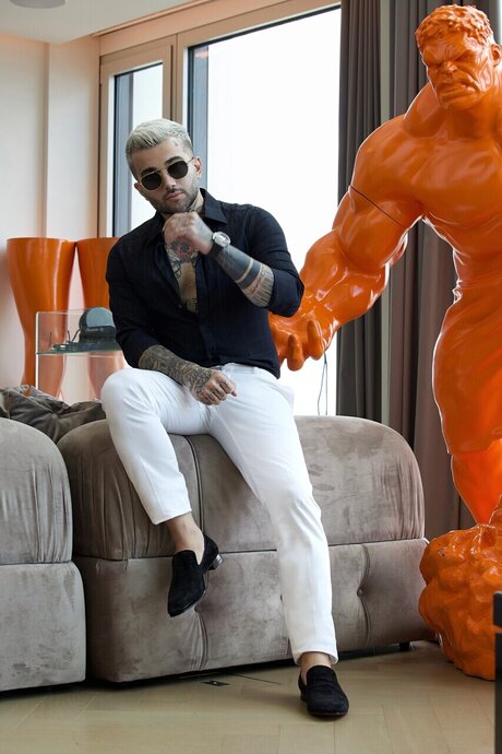 pooyan mokhtari 最高のモデル ギャラリー