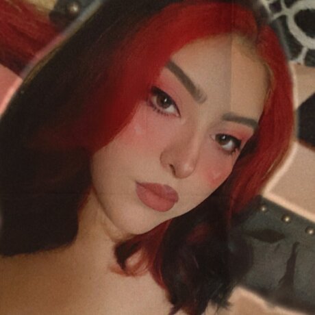 ブルネットの教師OnlyFans HD 画像