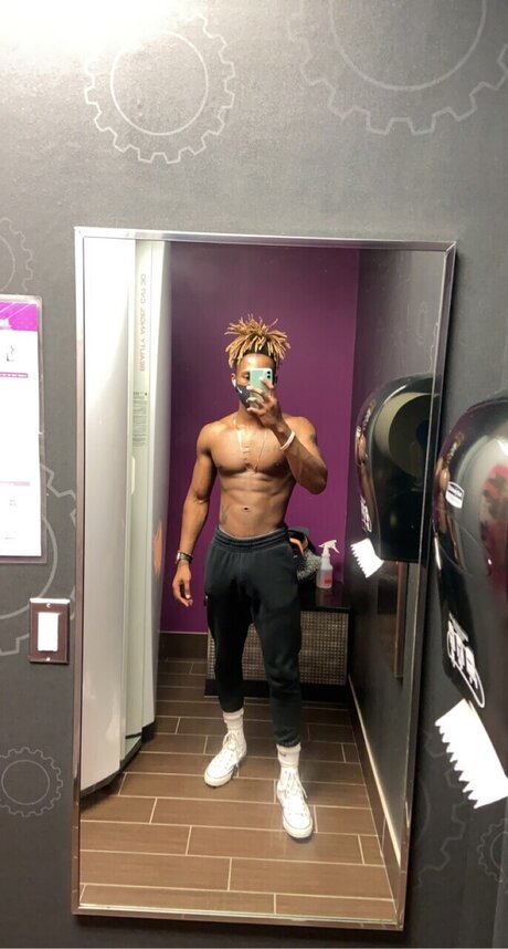 スリムな熟女OnlyFans ホットセックス 画像