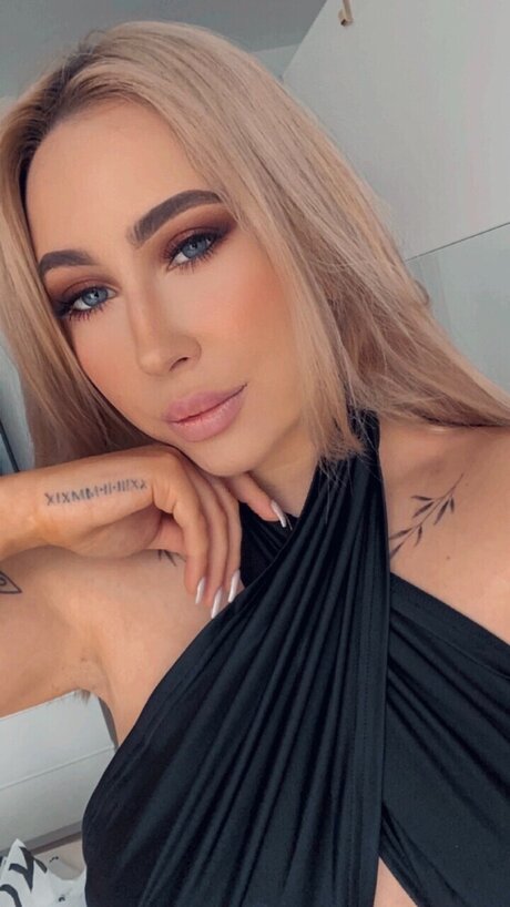 Liliana スター 写真