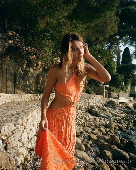 巨乳とお尻のOnlyFans アートポルノ 写真