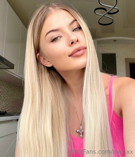 曲線美の黒檀OnlyFans セクシー ギャラリー