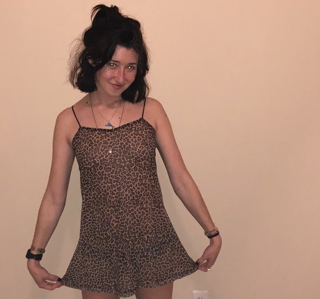 曲線美の黒檀OnlyFans 裸 写真