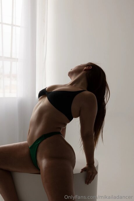 Mikaila Murphy ポルノスター パーフェクト 写真