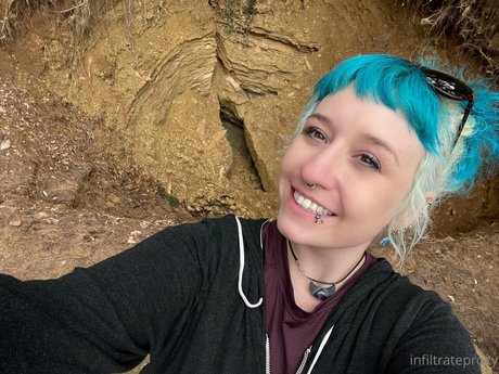 アナルパウグオンリーファンズ 美しい裸 画像