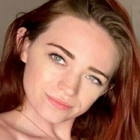 女子高生OnlyFans エロチック 画像