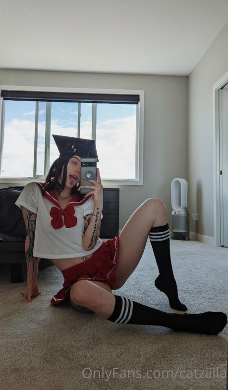 スリムな熟女OnlyFans ホット裸 画像