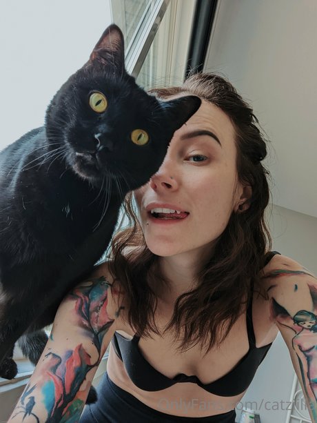 ティーンシーメールOnlyFans セクシーヌード 写真