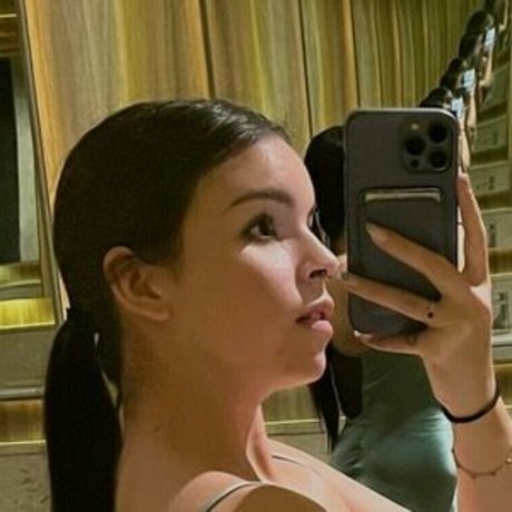 かわいい赤毛のOnlyFans セクシーヌード 写真