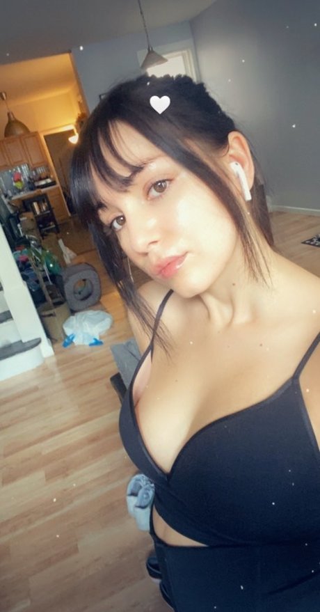 イタリア人熟女OnlyFans ベスト 写真