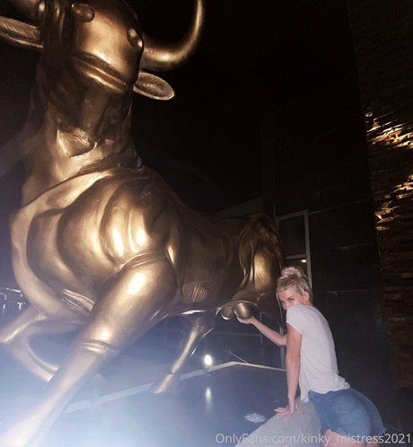 ビキニストリップOnlyFans ポルノ 写真