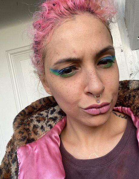 大学のOnlyFans 美しい アーカイブ