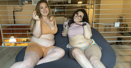 kellijellibelli ポルノモデル 写真