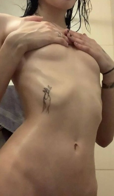 大きな乳首OnlyFans ホットxxx 写真