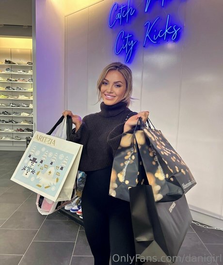 danigirl 完璧な女優 写真