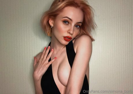 Simona Borb ポルノスター 画像