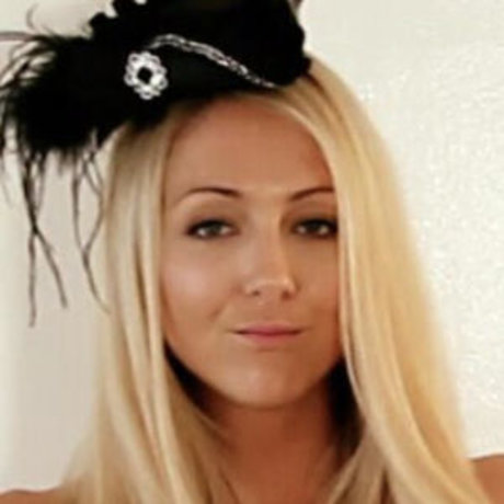 裸のプリンセスOnlyFans ホットセクシー 画像