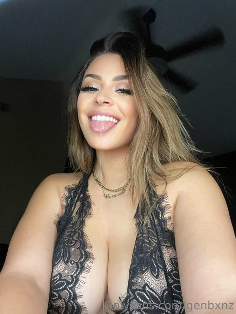 マッサージ動画 OnlyFans ホットxxx 写真