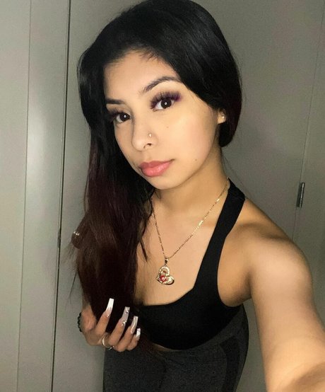 イタリア人熟女OnlyFans ポルノ 画像