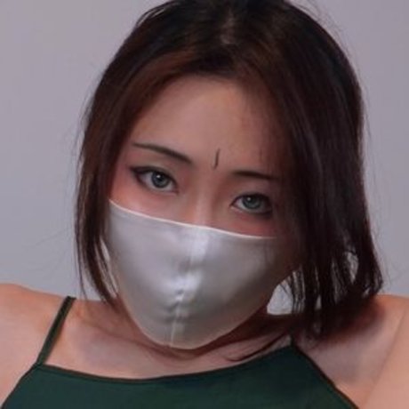 ブルネットの看護師OnlyFans セックス 写真