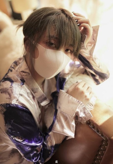 女装オンリーファン 美しいヌード 写真