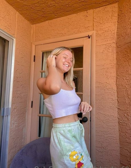 nerdyhayley69 ホットなポルノスター アーカイブ