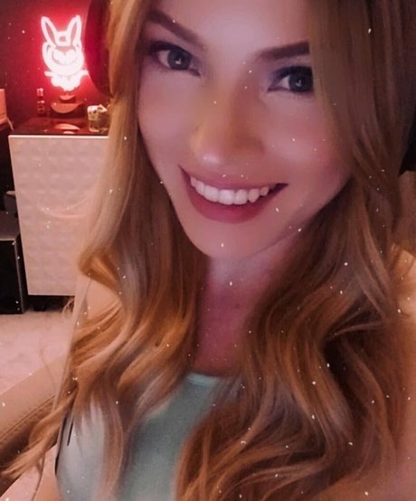 ホットな裸のOnlyFans 無料ヌード ギャラリー