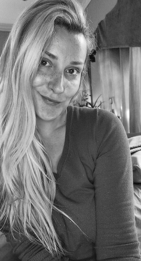 thewickedmuffin top profile image