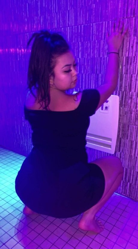 潮吹きマンコOnlyFans 裸 写真