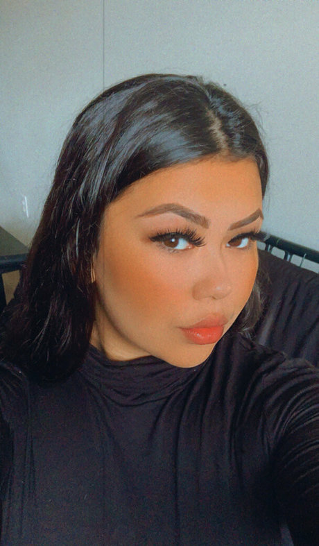 samanthababyy ポルノ女優 写真