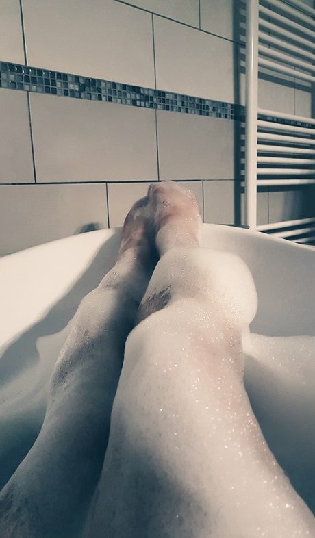 RedxXxVelvet アート女優 ギャラリー