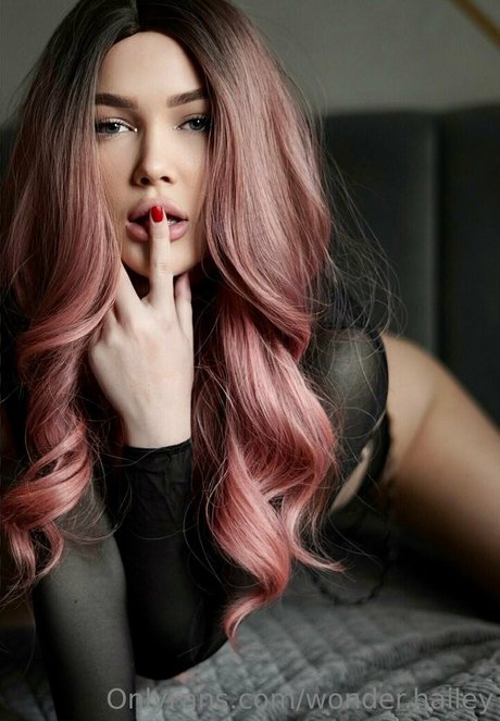 wonder hailey 裸の女優 写真