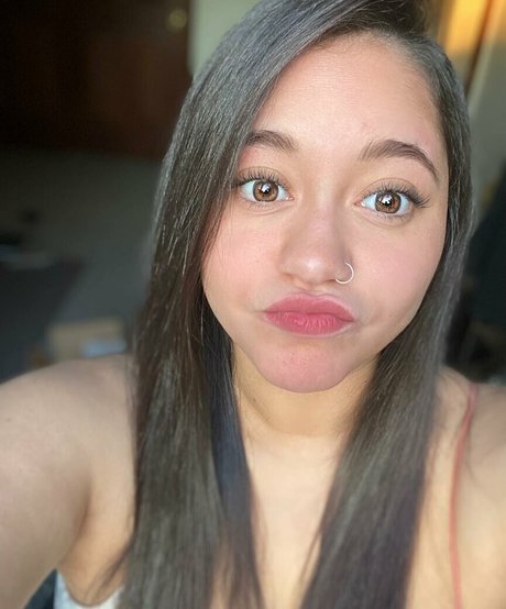 マッサージ動画 OnlyFans 裸 写真