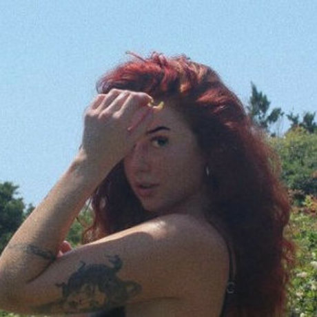 Baby red_ 可愛い女優 写真