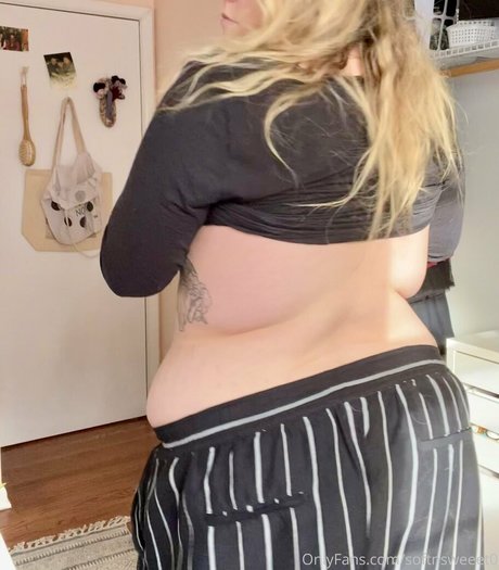 18歳のOnlyFans ホットxxx ギャラリー