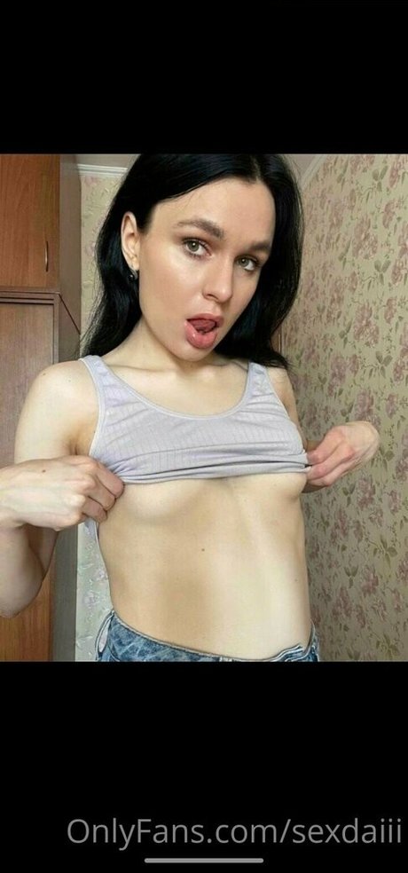 ニューハーフ 熟女 OnlyFans 無料 画像