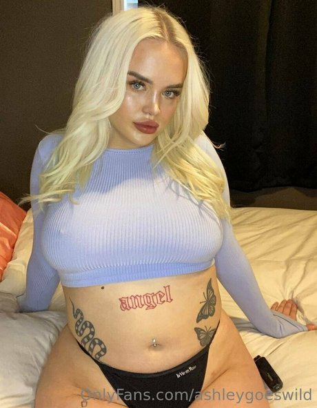 ブルネットの看護師OnlyFans 無料ポルノ 写真