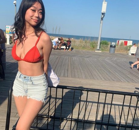 mangobbyy ホット女優 写真